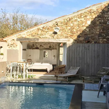 De L'etang Des Noues Holiday home Cholet